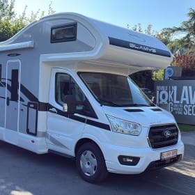 6p Ford alcove uit 2025