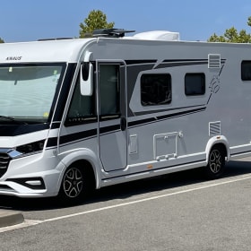 Knaus Live 1 700 meg 2022 (Aut, 180hp, LED lighting, air conditioning, carplay, TV)