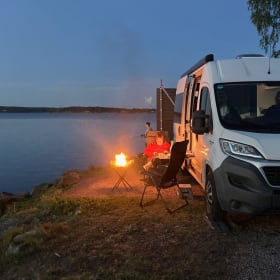 Casa Mobiel – Spacious off-grid Fiat Ducato bus camper - beautifully built in