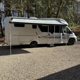Camper het Spick… – 4p Adria Mobil semi-integrated from 2018