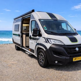 Making Memories 4 – 2024 Chausson V697 buscamper Automaat Off Grid met Lengte bedden