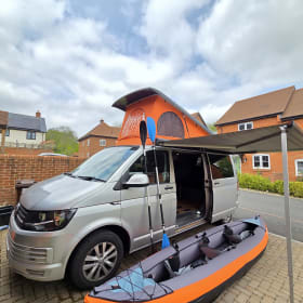 Automatic VW Transporter T6 with Pop Top King Size Bed and Storage