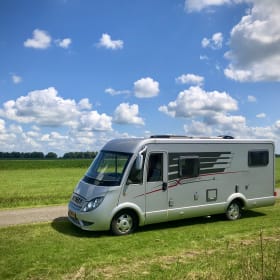 Henk – 2p Hymer integrated from 2010