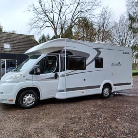 Carin – Te huur 2p Dethleffs semi-integrated uit 2010