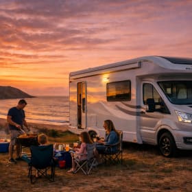 2023- 6 berth Roller Team 747