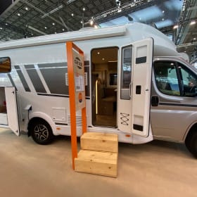L&C – Ausgestatteter 4-Personen-Camper für Ihren idealen Roadtrip 