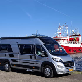 Camping-car confortable 2 places Adria Twin Supreme 640 (modèle 2021)