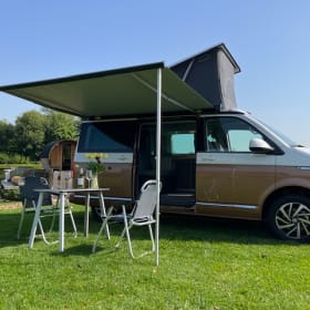 Volkswagen California  – 2p Volkswagen bus from 2023