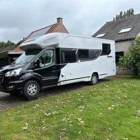 4p Ford semi-integrated uit 2024