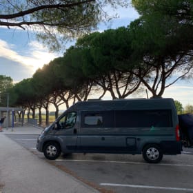 CaRo – 4p Pilote bus from 2018 (2 to 3 people)