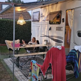 Glenn – Sfeervolle familiekamper -6p Fiat alcove uit 2003
