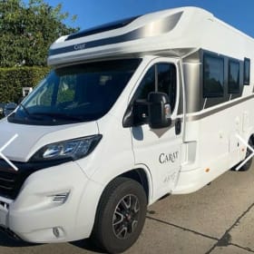 4 person luxury motorhome Fiat semi-integrated 