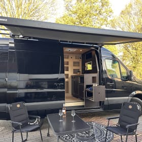 VanDong – 🚌Vw Crafter 🌲off grid ⛰️avontuur ✨nieuw interieur 
