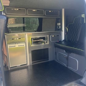 The Green Machine – Volkswagen T5 - Sleeps 4, fab fun!