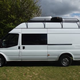 Family Friendly Off Grid Campervan (sleeps 5)