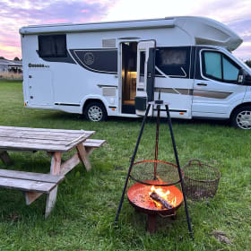 Benimar Cocoon 463 MANUAL 5P - 2022 - WIFI - incl. equipment!