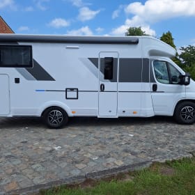 Buchen Sie jetzt einen neuen Fiat 180 PS zur Miete