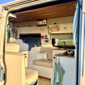 Wildkamperen, off-grid leven, eindeloze vrijheid 🌲🌞 ga waar je wilt, wanneer je wilt, zonder afhankelijk te zijn van campings of stroompunten! – Autarker Fiat Camper – 3 Sitze, bereit fürs Abenteuer