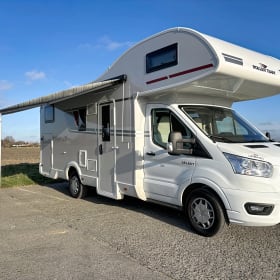 Brand new alcove for 4 persons with all the comforts! 