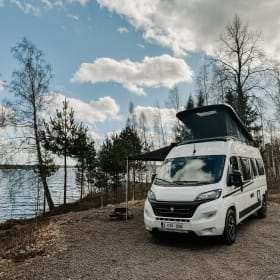 CampChamp – Nuovissimo camper del 2024 con Skyloft, aria condizionata e molto altro!