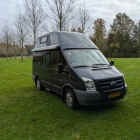 4p Ford Nugget, ideal with children!