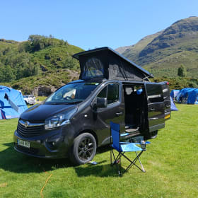Lewis – 4 berth Renault campervan from 2018