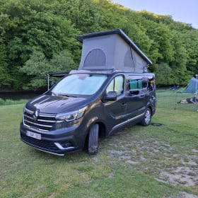 Patchke – 4p  Bustner campervan, automaat