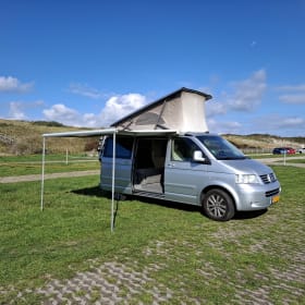 Lizzy – 4p Volkswagen bus from 2007