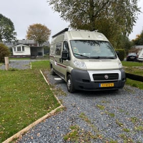 Ons Campertje – 2-person Fiat bus from 2009