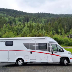 4p Sunlight semi-integrated uit 2023