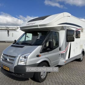 Luxuriöser Ford Camper CHALLENGER für 4/5 Personen mit Queensize-Bett.