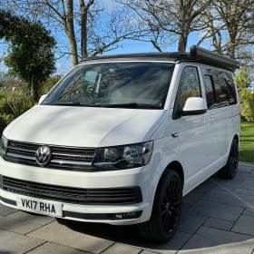 Colin – Camper Volkswagen a 4 posti letto del 2017