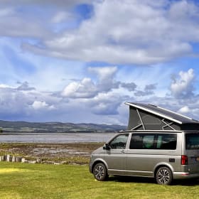 Luxury Volkswagen bus 6.1 California Ocean