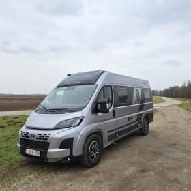 Snoozle – Adria Twin Max Automatic 2025 