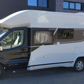 Benimar Cocoon 463 Black edition 2025