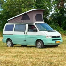 Jente – 4p Volkswagen T4 Westfalia campervan met hefdak