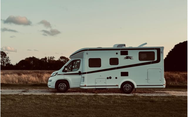 Rental - Low profile motorhome - null - #82616