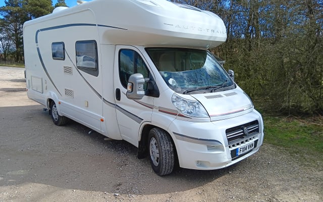 Rental - Low profile motorhome - null - #68525