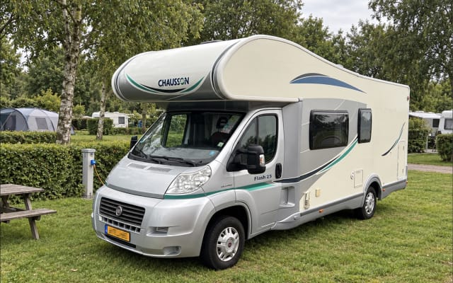Boeking - Alkoof camper - null - #98923