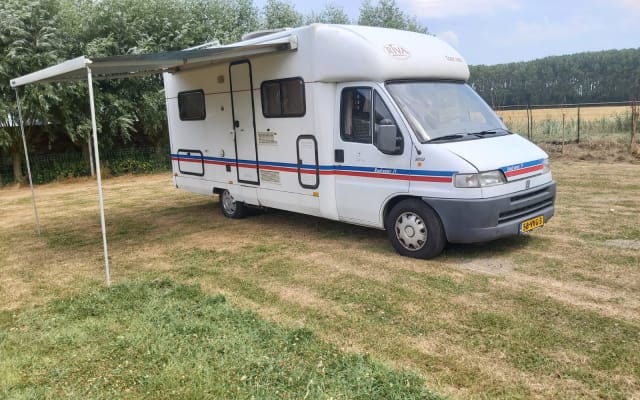 Alquiler - Autocaravana Perfilada - null - #91077