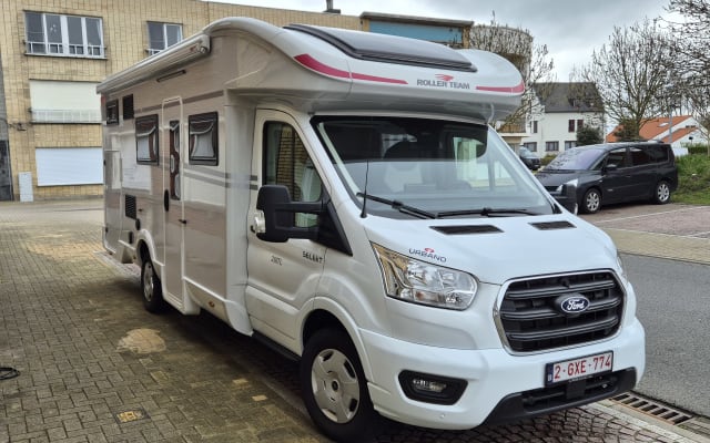 Vermietung - Teilintegriertes Wohnmobil - null - #95194