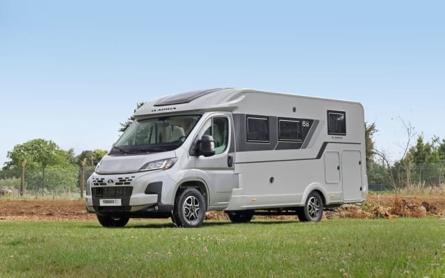 Rental - Low profile motorhome - null - #93543