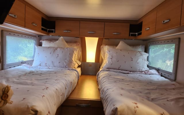 Alquiler - Autocaravana integral - null - #85112