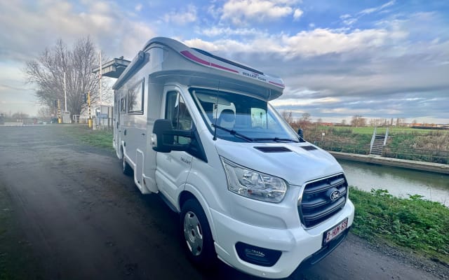 Vermietung - Teilintegriertes Wohnmobil - null - #92912