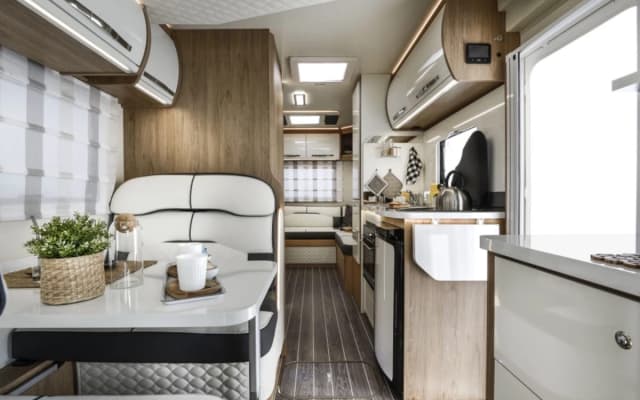 Rental - Low profile motorhome - null - #91922