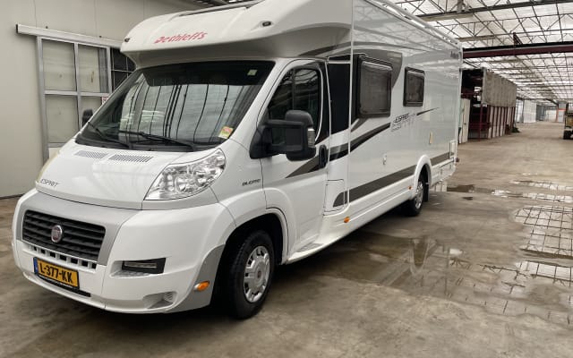 Boeking - Half-integraal camper - null - #85244