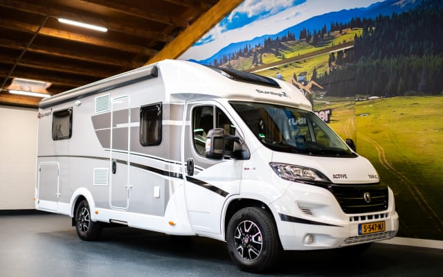 Boeking - Half-integraal camper - null - #48259