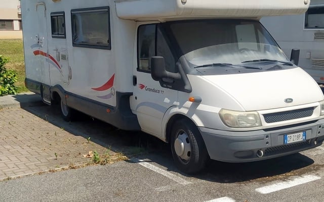 Location - Camping-car Capucine - null - #90871