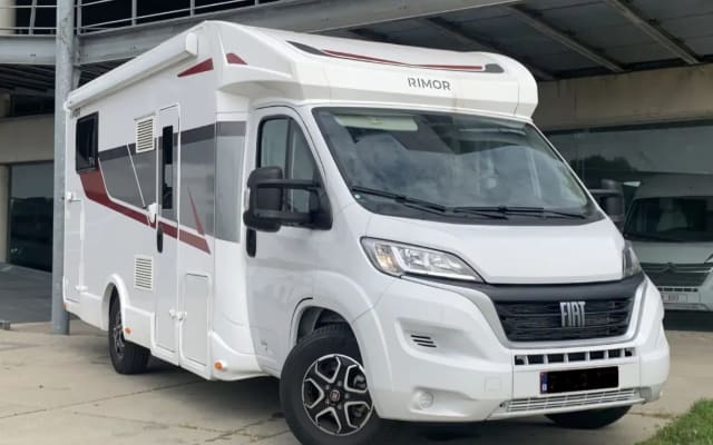 Vermietung - Teilintegriertes Wohnmobil - null - #94515