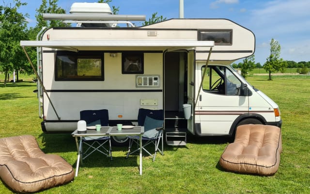 Boeking - Alkoof camper - null - #37728